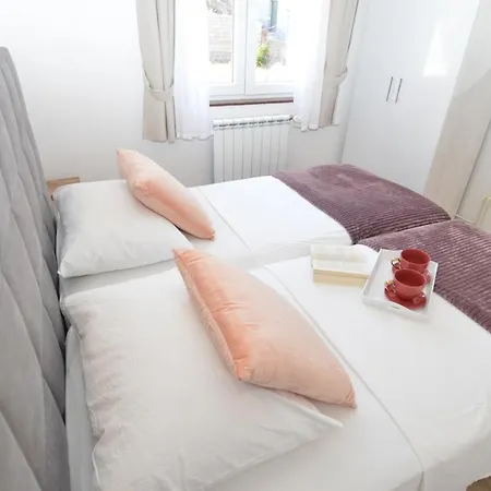 Apartments Amari Starigrad Paklenica