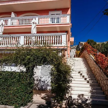 Apartments Amari Apartman Starigrad Paklenica