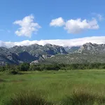 Amari Стариград-Пакленица