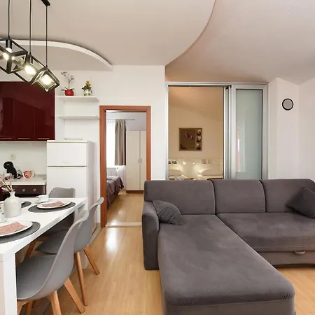Apartman Amari *