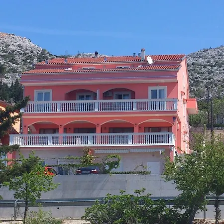 Apartments Amari