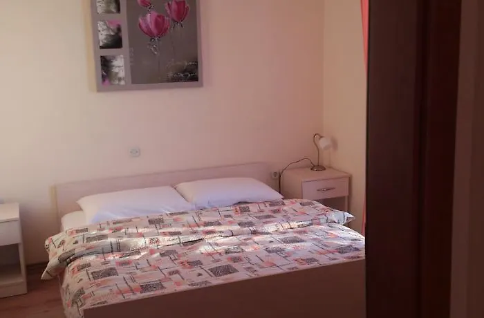 Amari * Starigrad Paklenica