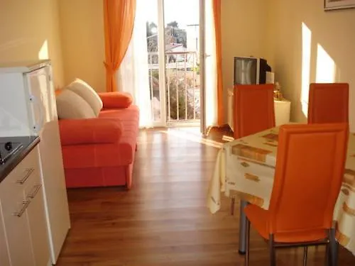 Διαμέρισμα Amari *